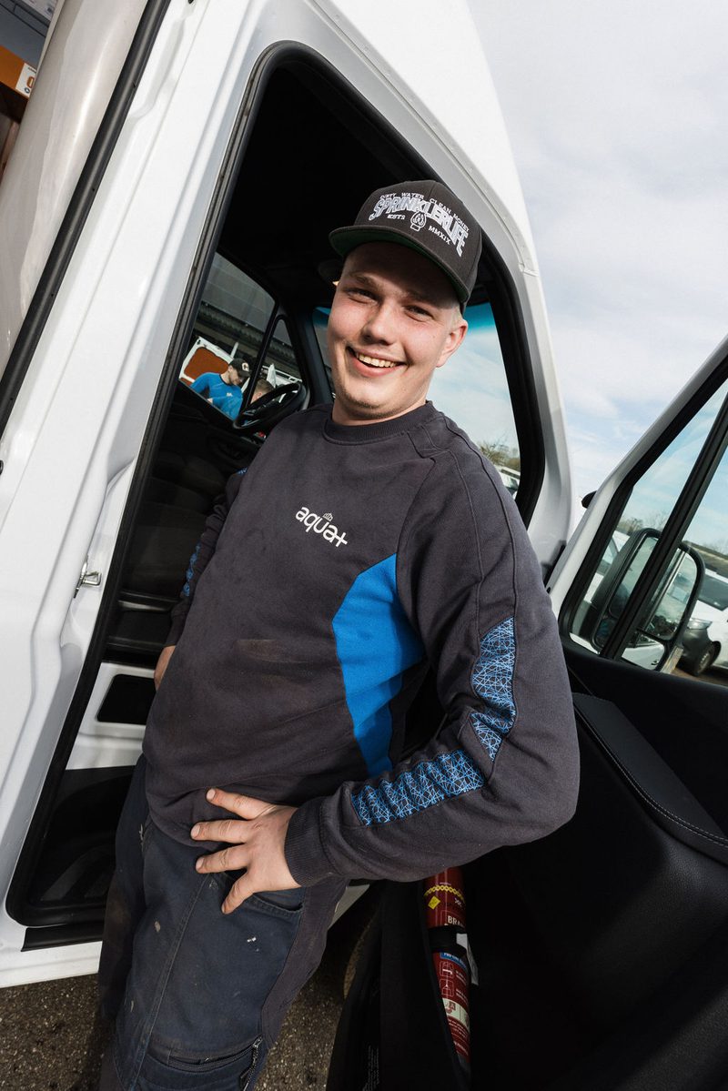 Servicemonteur Thijs Kuijpers pet